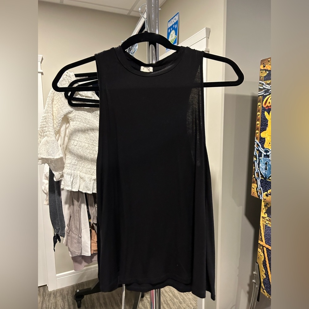 Garage clothing size large high neck tank top
